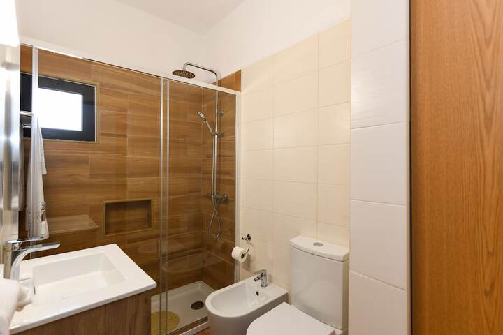 Room 30 of 67