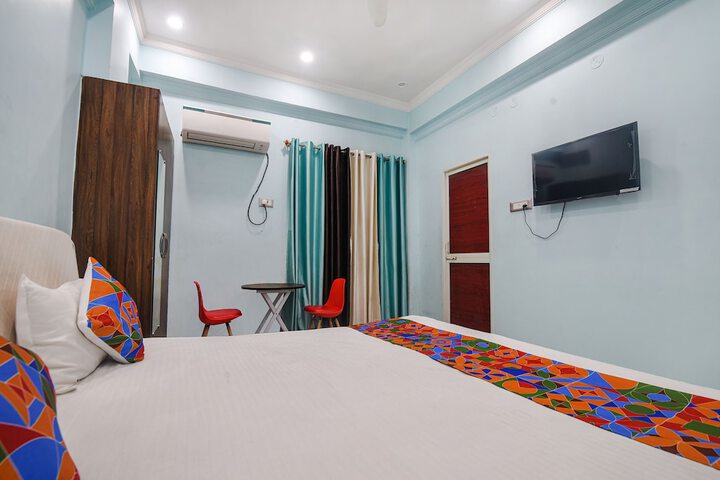 Room 17 of 29