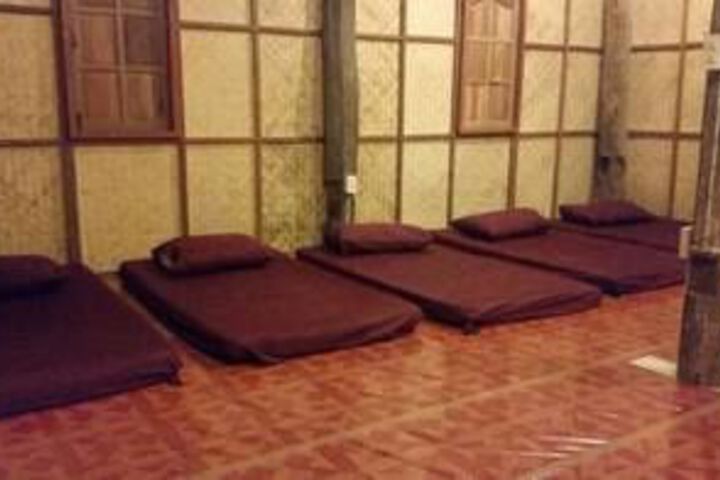 Room 10 of 26