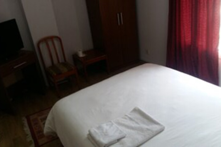 Room 21 of 50