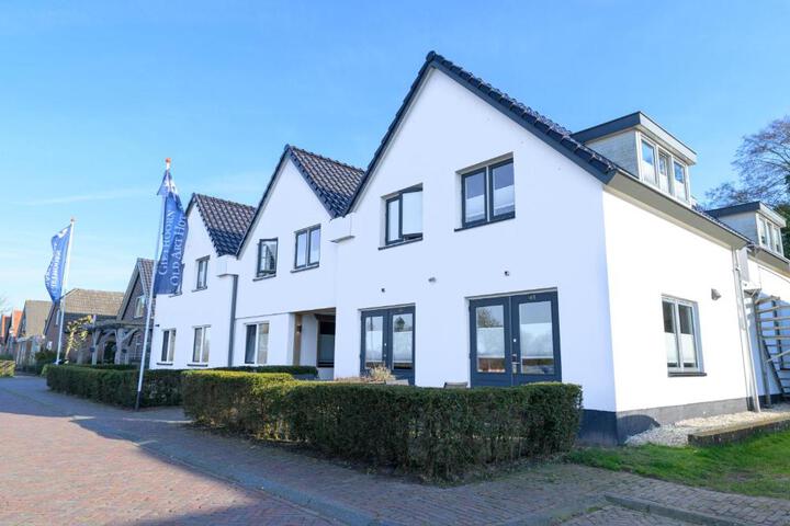 Giethoorn Old Art Hotel