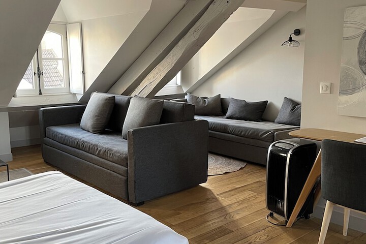 Room 16 of 53
