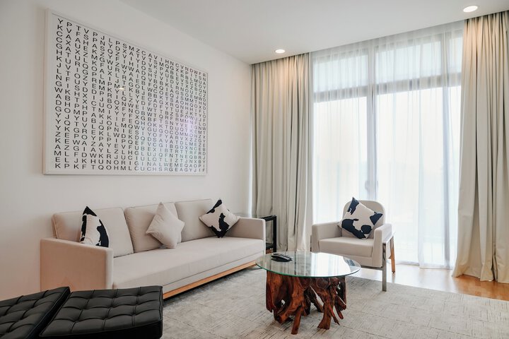 Room 14 of 60