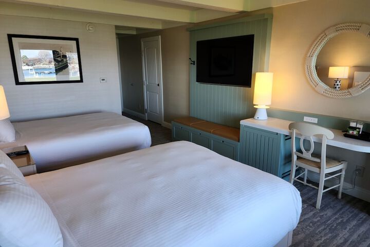 2 Queen Beds Resort View (7 of 9)