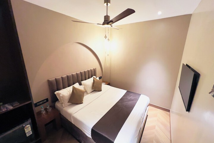 Room 11 of 58
