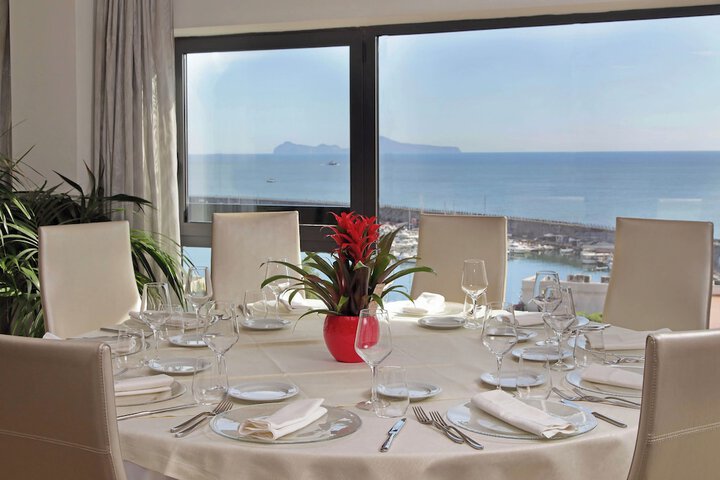 Dining 97 of 146