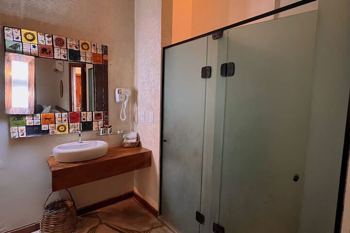 Room 100 of 189