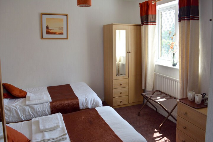 Room 11 of 101