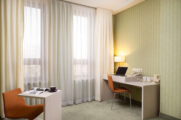Room 14 of 75