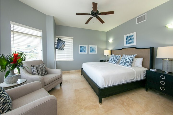 Room 2 of 412