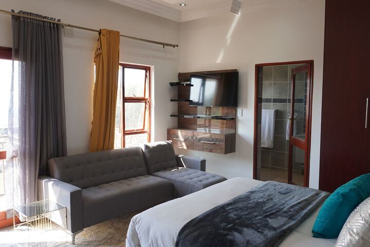 Room 8 of 27