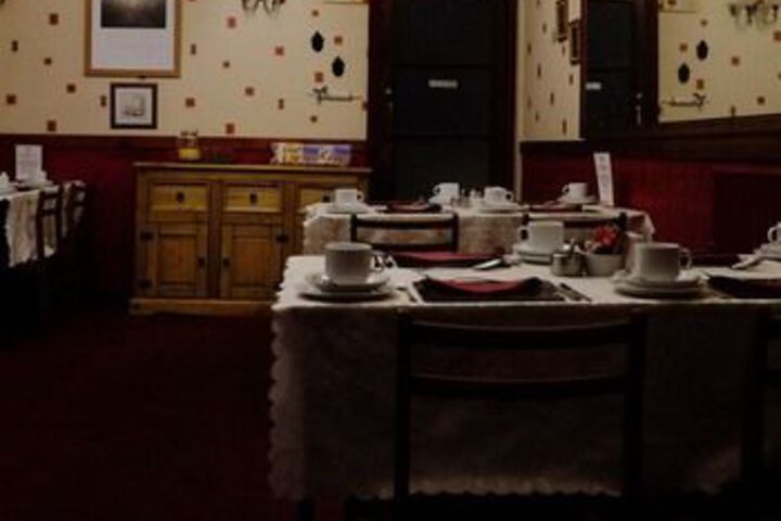 Dining 30 of 30