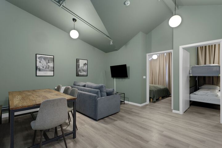 Room 60 of 87