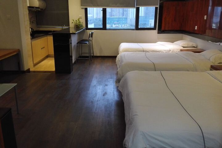 Room 9 of 26
