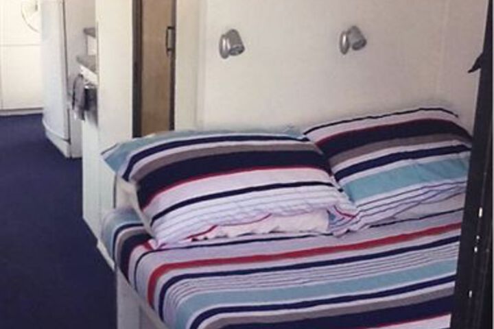 Room 6 of 46