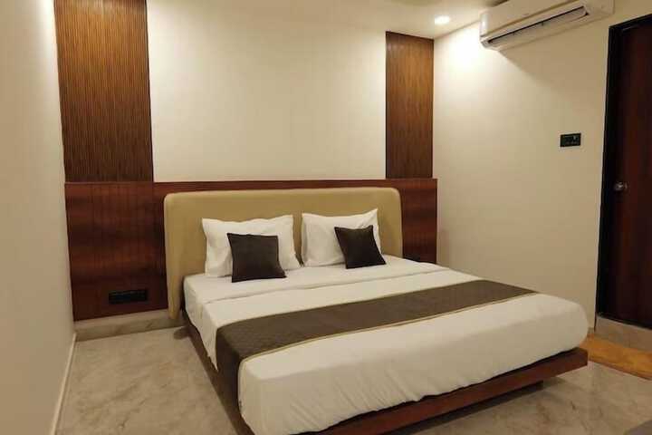Room 21 of 27