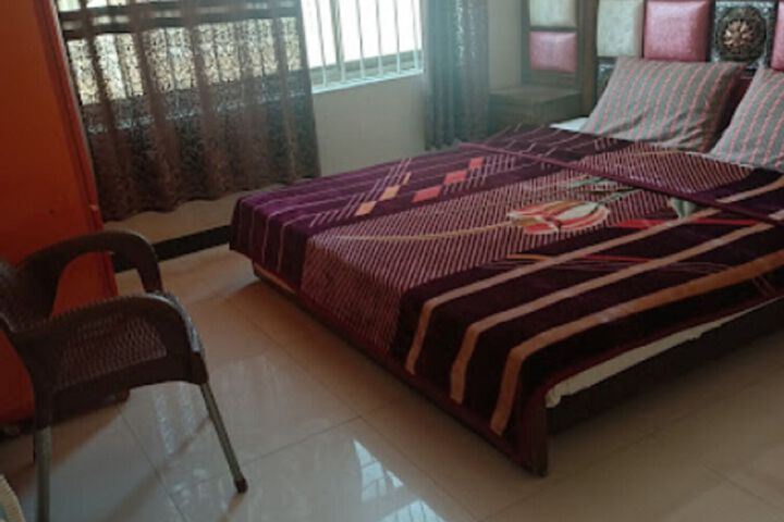 Room 12 of 14