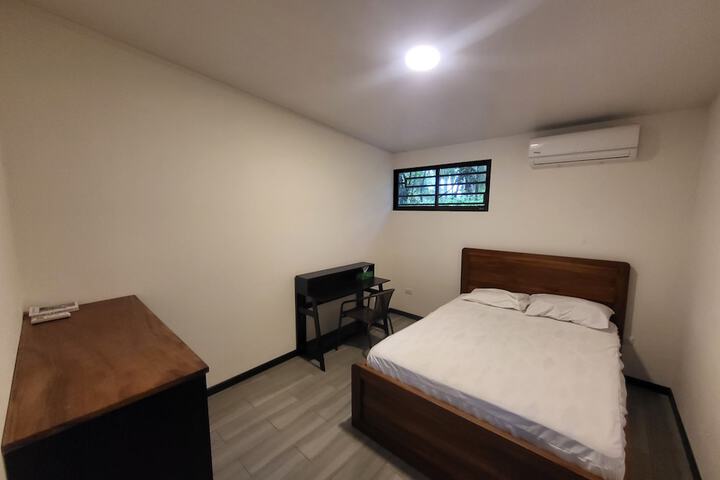 Room 16 of 38