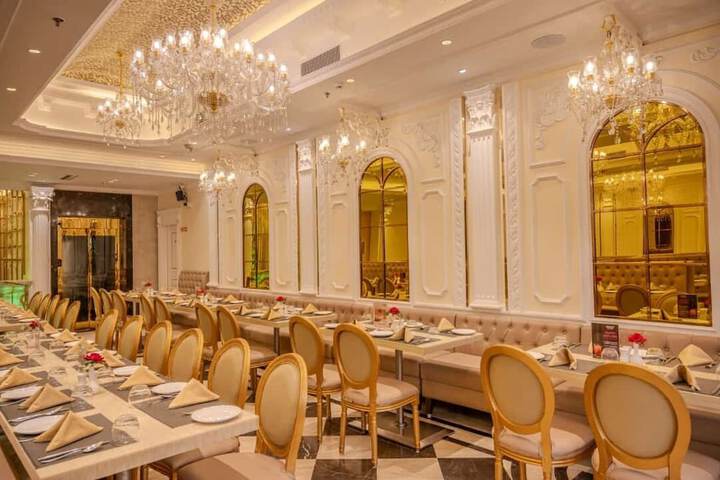 Dining 6 of 12