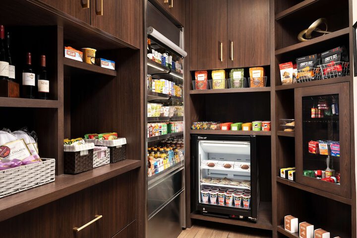Snack bar