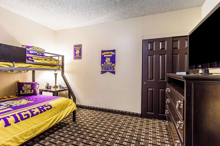Room 9 of 59