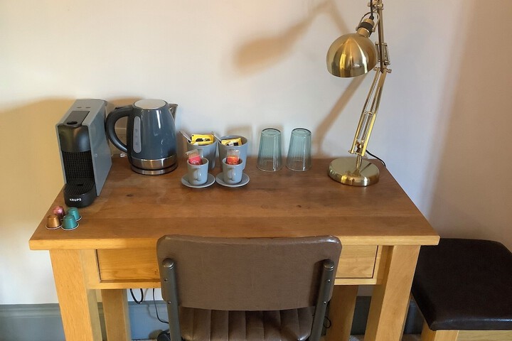 Room 10 of 48