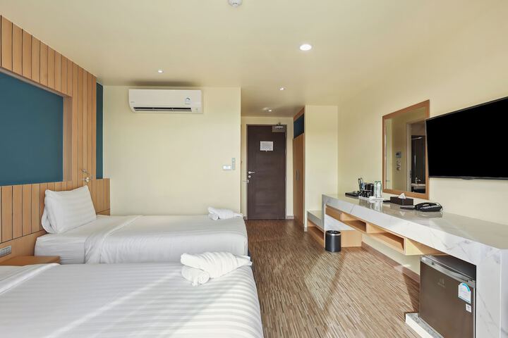 Room 18 of 48