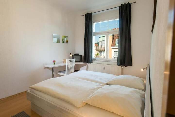 Room 6 of 20