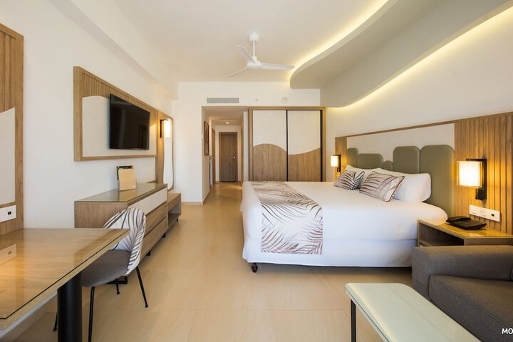 Room 3 of 101