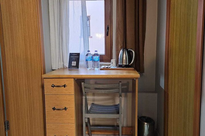 Room 22 of 204