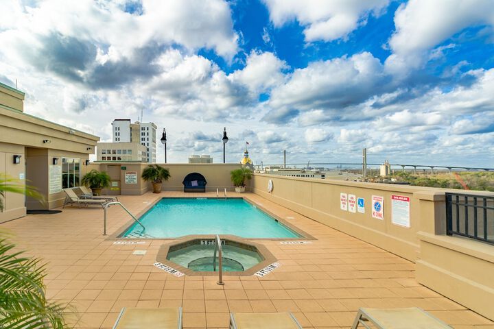 Rooftop pool