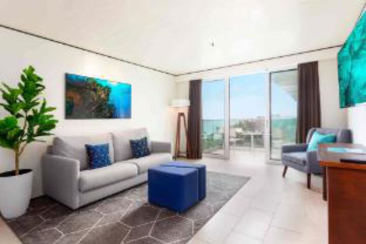 Suite 22 of 23
