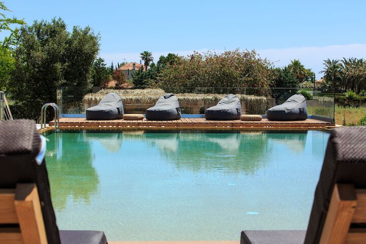 Pool 49 of 73