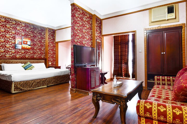 Room 17 of 31