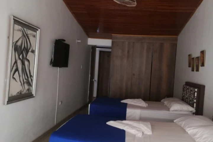 Room 3 of 13