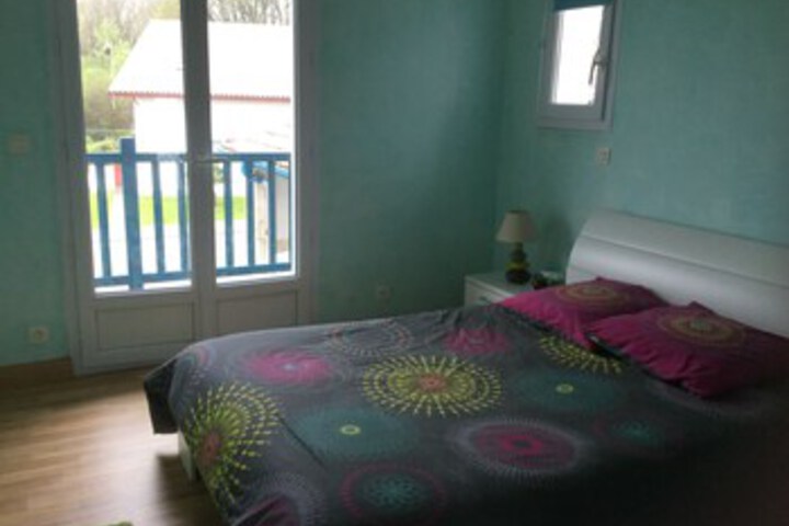Room 3 of 6
