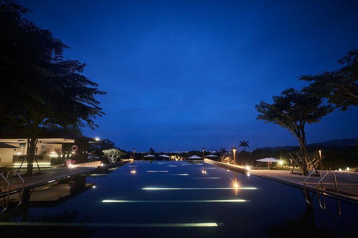 Pool 49 of 110