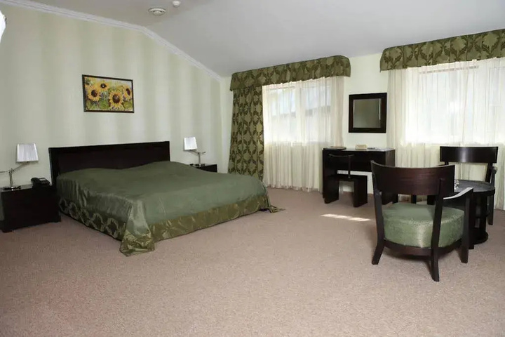 Room 3 of 19