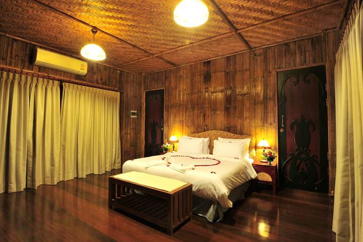 Room 3 of 46
