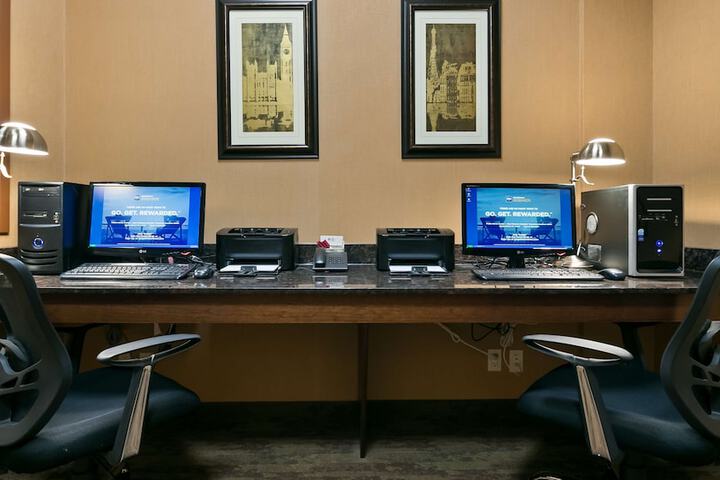 Business Center 26 of 27