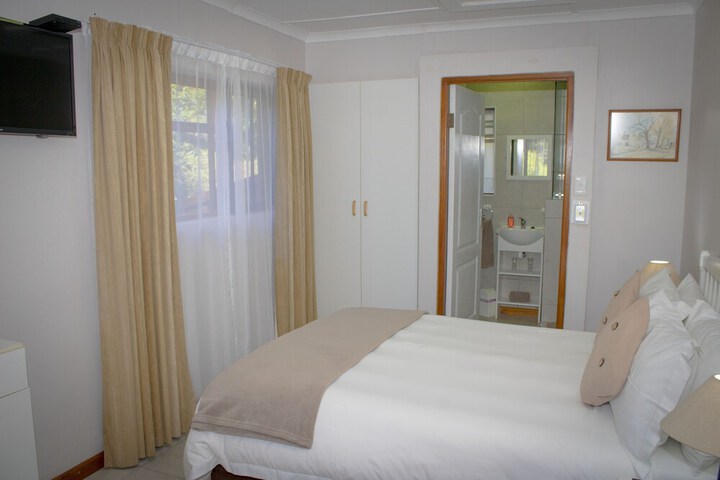 Room 9 of 98