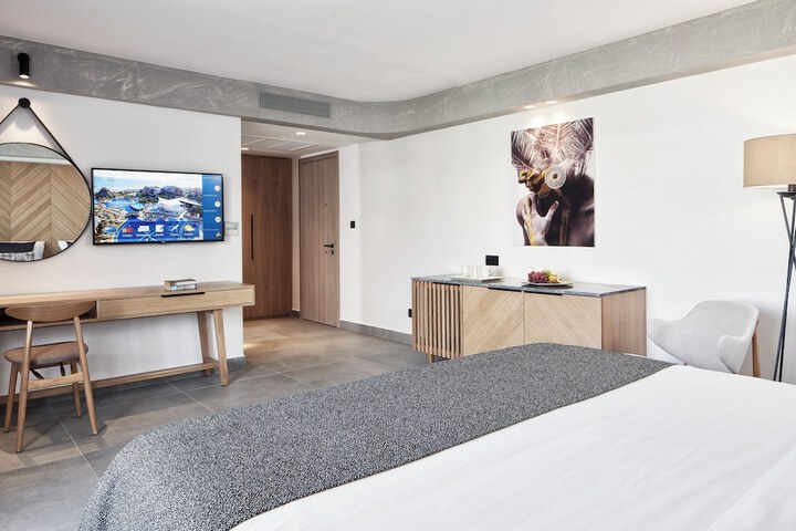 Room 22 of 68