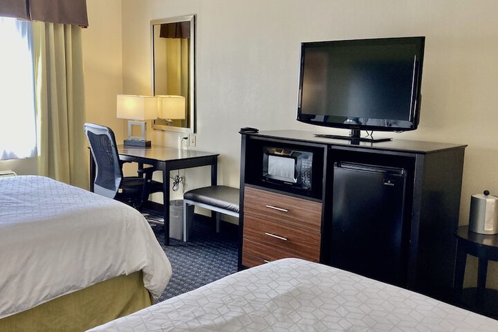 Room 22 of 65