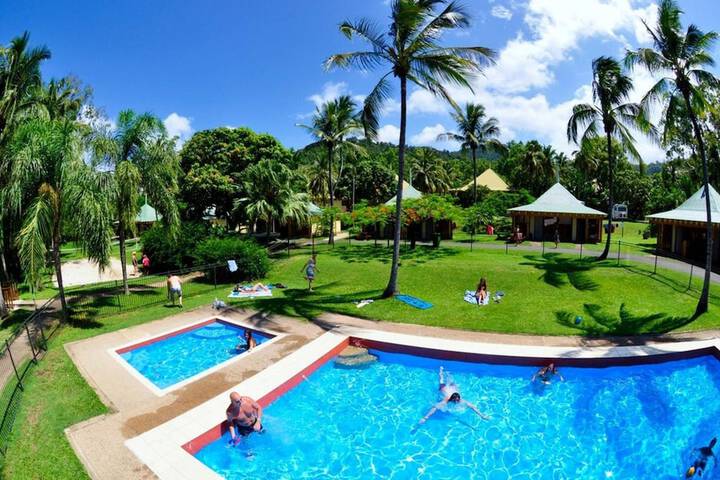 Pool Hotel