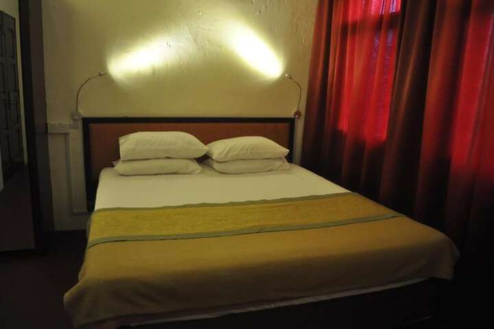 Room 17 of 128