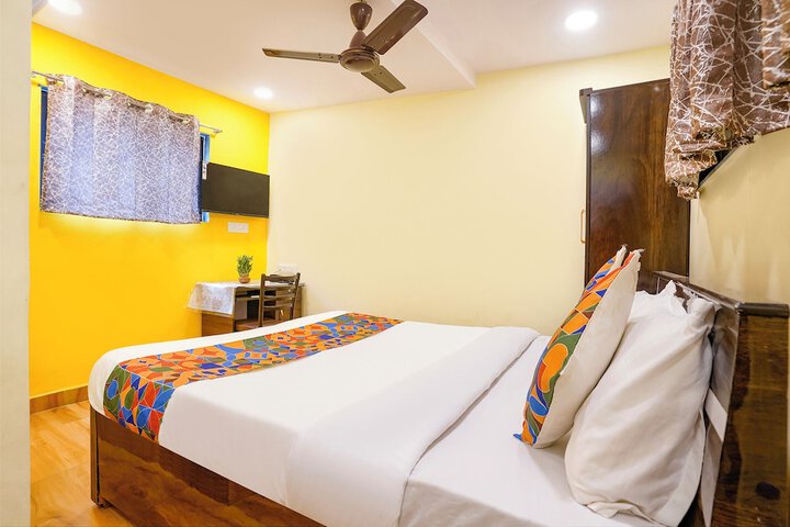 Room 15 of 25