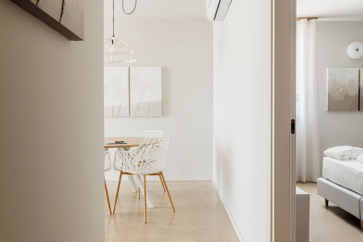 Room 42 of 121