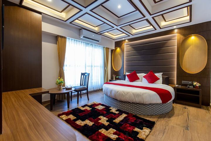 Room 15 of 60