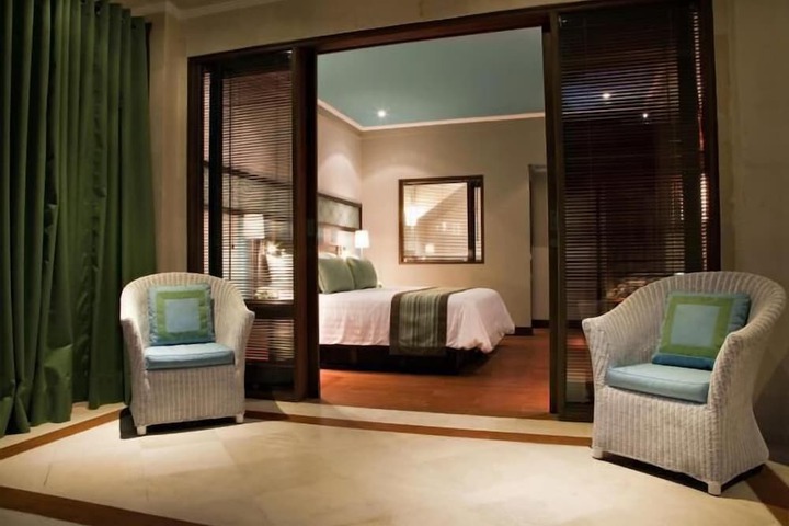 Room 13 of 26