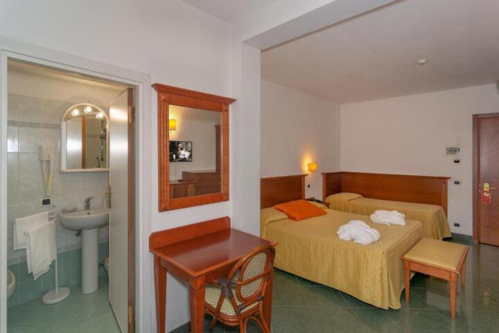 Suite Room